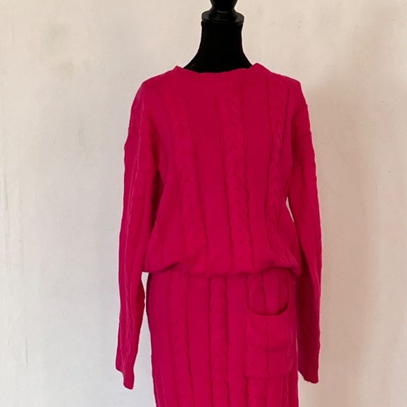 Bright Pink cable knit skirt set - Picture 5 of 10